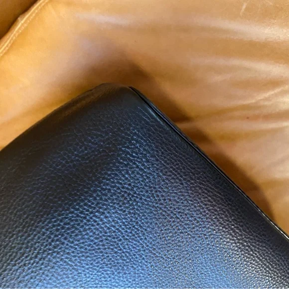 Tory Burch leather tote! - Picture 9 of 10